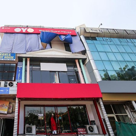 Oyo Downtown Inn Near Leisure Valley Park Gurgáon Kültér fotó