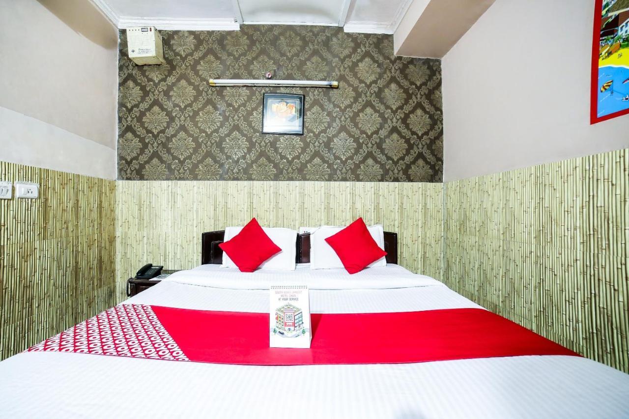 Oyo Downtown Inn Near Leisure Valley Park Gurgáon Kültér fotó